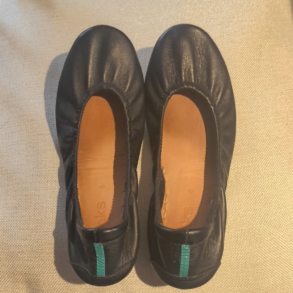 Tieks Black Leather Women's Flats